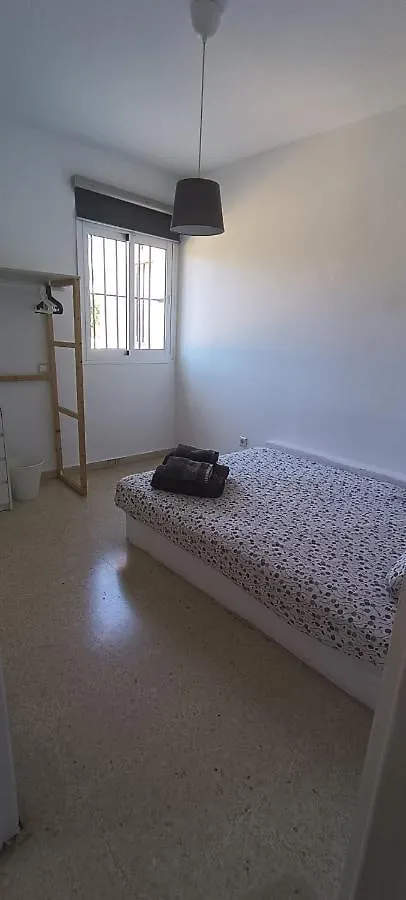 Excellent Choice For Up To 8, 150 Sqm Of Comfort, 700 To Beach, With Pool, Air-Conditioning Fuengirola