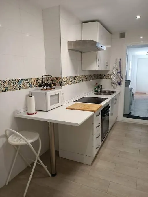 Excellent Choice For Up To 8, 150 Sqm Of Comfort, 700 To Beach, With Pool, Air-Conditioning Fuengirola Apartman