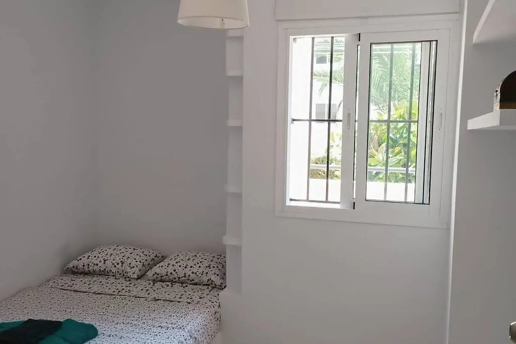 Excellent Choice For Up To 8, 150 Sqm Of Comfort, 700 To Beach, With Pool, Air-Conditioning Fuengirola 0*,